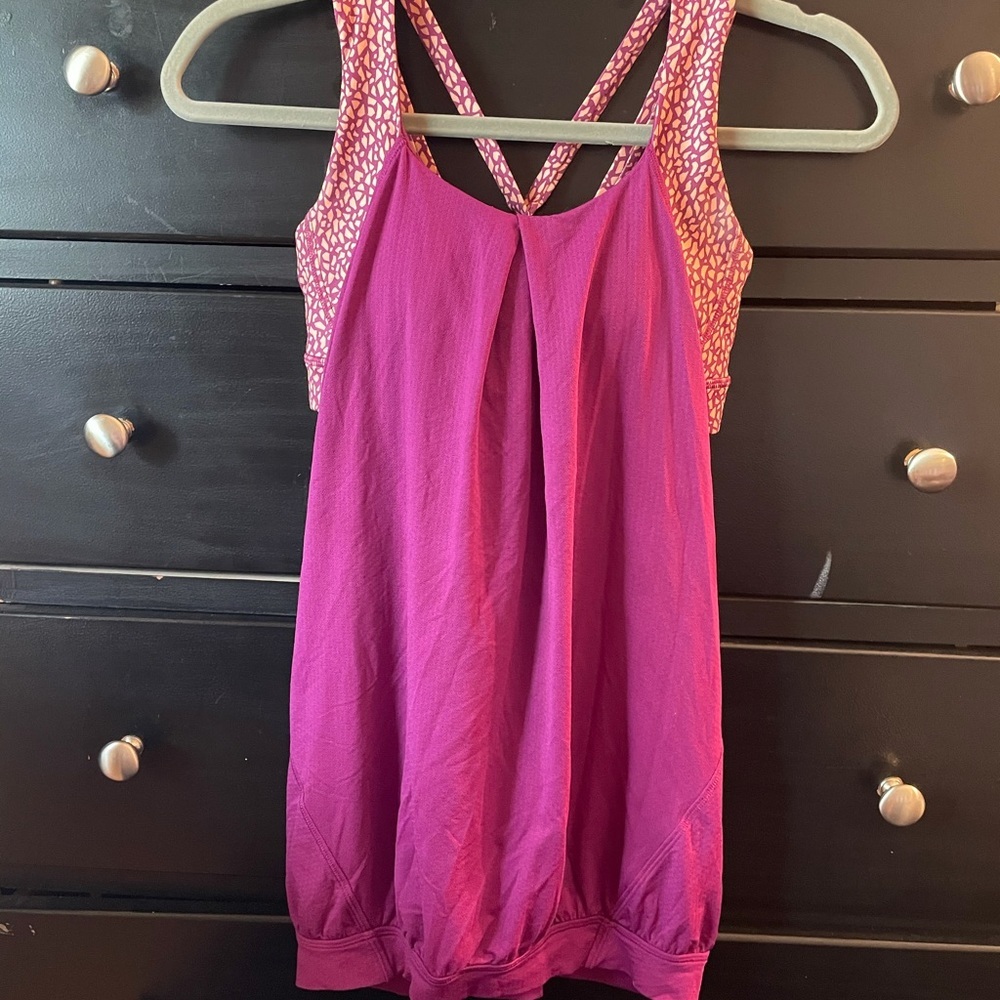 Lululemon tank top with built in bra-size 4